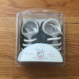 Baby Shoes Size 2 (3-6 MOS)